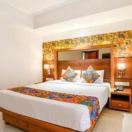 SriKrishna Paradise Hotel Thane Navi Mumbai, hotel v destinácii Thane
