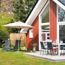 Beautiful Home In Krems Iiwarderbrück With Sauna