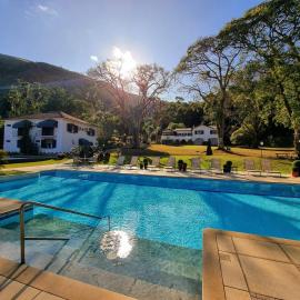 Saison Resort & Spa، فندق في إتايبافا