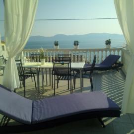 Apartments by the sea Brist, Makarska - 19330