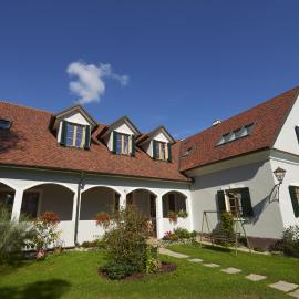 Frühstückspension Kleinschuster, hotell sihtkohas Burgau