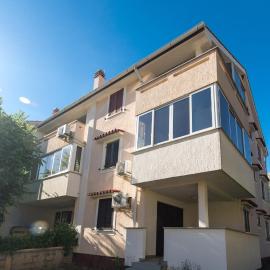Apartments with parking space Baska, Krk - 19480