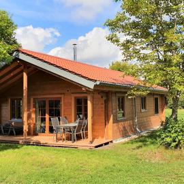 Ökologisches Holzblock-Ferienhaus Lauterdörfle 150 - Baujahr 2022 - mit gratis AlbCard