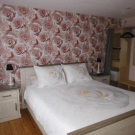 Logies 't Eenvoud - Simple Comfort & Quiet Rooms - To Reset and Recharge near the Beach, hotel in Knokke-Heist