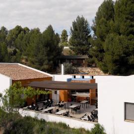 Slow Life Camping Venta del Moro, hotel en Venta del Moro
