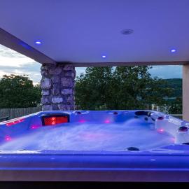 Nidam – hotel w mieście Bilieu