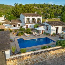 Casa Llibertat boutique stay with spa, hotel in Lliber