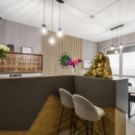 Stara Praga Krokodyl Warsaw Rooms&Dorms-Praga Południe، فندق في وارسو