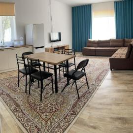 Stunning Lakeside Villa, hotel a Korumdy