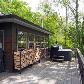 Mountaintop Lookout with Hot Tub under the Stars, отель в Хантере