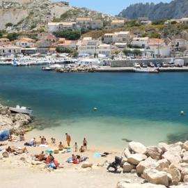 Parc National des Calanques, LA FLIBUSTE DES GOUDES Maison CLIMATISÉE, 2 chambres, terrasses, grand jardin, Jacuzzi, proche plage, large vue mer - Place de stationnement au Check in