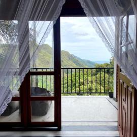 adam's apple homestay