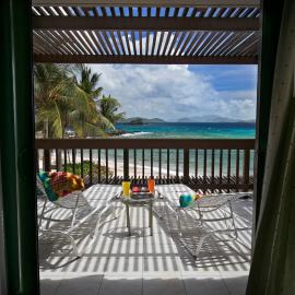 Sapphire Beachfront Condo - Free Wi-Fi - Save!