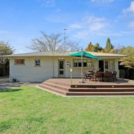 Pukeko Lodge - Tūrangi Holiday Home, hotel in Turangi