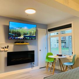 A Romantic Studio with Full Kitchen & AC-141