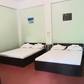 Angel and Marie's Basic ACroom for 2-4 pax, hotel in San Juan