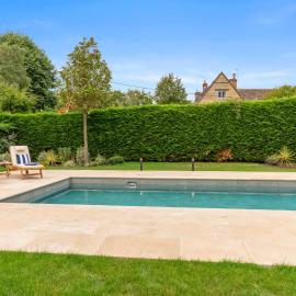 Barns Lee, hotel in Malmesbury