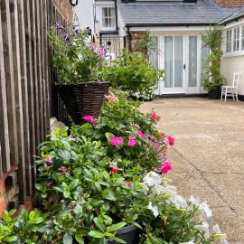 The old coach house 8 North lane