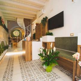 Dimora Lamas, hotel in Mola di Bari