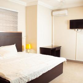 El-King Home Lodge, hotel u gradu Afwerasi