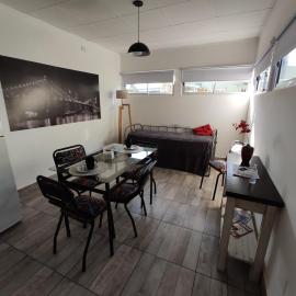 LAVALLE 80 - CORRIENTES - A PASOS DE PLAYA Y COSTANERA, hotel em Corrientes
