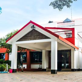 Almas Hotel Sylhet, hotel en Debpur