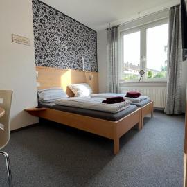 Ferienunterkunft mit 4 Doppelzimmern in Einbeck!!, hotel a Einbeck