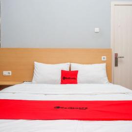 RedDoorz near Exit Tol Batang, hotel en Pekalongan