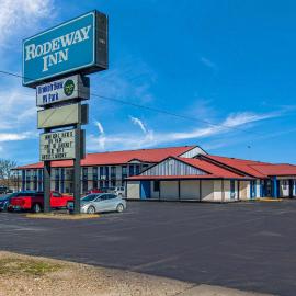 Rodeway Inn Broken Bow-Hochatown, hotel din Broken Bow