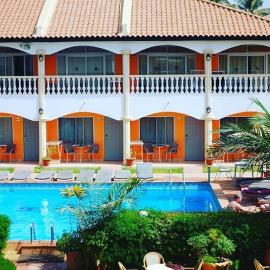 Cape Point Hotel, khách sạn ở Bakau