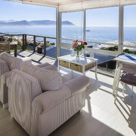 Penguins View Guesthouse, hotell sihtkohas Simonʼs Town