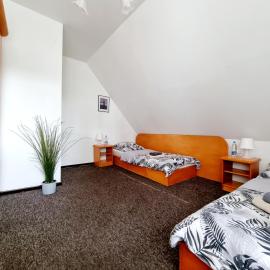 Hostel PRIMAX, khách sạn ở Poznań