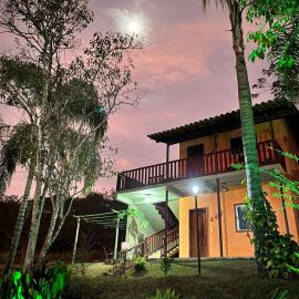 Pousada Chalés dos Montes, hotel in Santana dos Montes