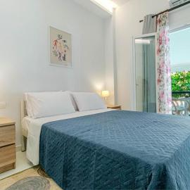White nest house in Corfu town