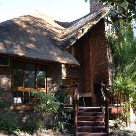 Kruger Park Lodge - Golf Safari SA, hotel in Hazyview