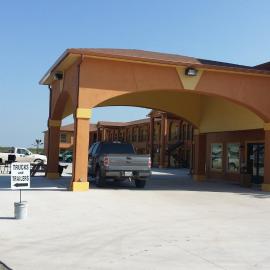 Texan Inn and Suites Tilden، فندق في Tilden