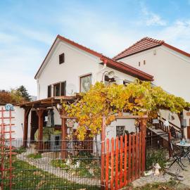 Ferienhaus In Rechnitz, hotelli kohteessa Rechnitz
