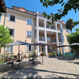 Hotel TREVA, ξενοδοχείο στη Σκόδρα