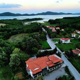 Hotel Odysseas, hotel Kalíviában