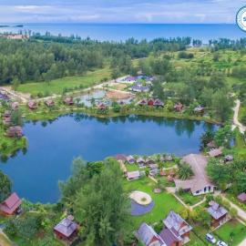ThaiLife Wellness & Meditation Resort- SHA Plus – hotel w mieście Khao Lak