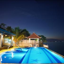 Coco Blu Villa, hotel in Singaraja