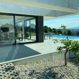 Villa White Lagoon, 6 guests, 2 bathrooms, heated private pool, amazing view, AC, fully Equiped !
