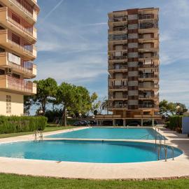 Acogedor apartamento junto al mar