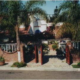 Welcome To Casa OLE Playas de Tijuana 5-Rooms 14-Guests close to Shoping Center & Beach, hotelli kohteessa Tijuana