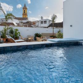 Veranera Hostel, hotel a Estepona