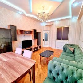 Премиум квартира возле метро