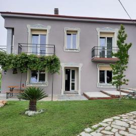 Villa Valentina b&b, hotel en Vicoforte