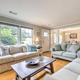 Charming Old Saybrook Cottage < 1 Mi to Beach, Hotel in Old Saybrook