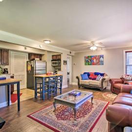 Sip Happens: Oxford Condo 1 Mi to Ole Miss + Grove, hotelli kohteessa Oxford