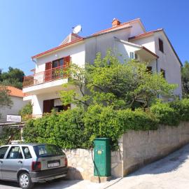 Apartments by the sea Vrboska (Hvar) - 8748, hotell i Vrboska